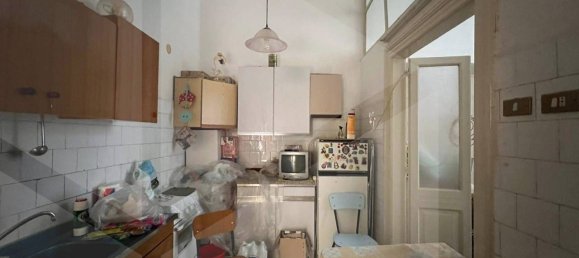 4-salle Appartement à Bari, Italy No. 19067 17
