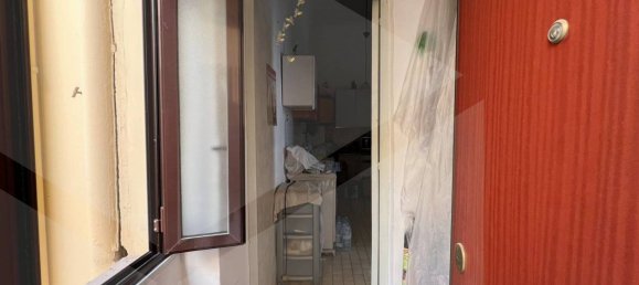 4-salle Appartement à Bari, Italy No. 19067 16