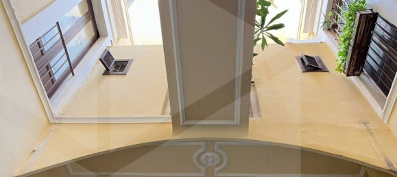 4-salle Appartement à Bari, Italy No. 19067 5