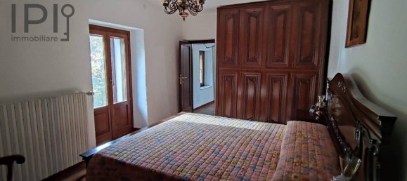 4 bedrooms House in Roccaverano, Italy No. 136533 12