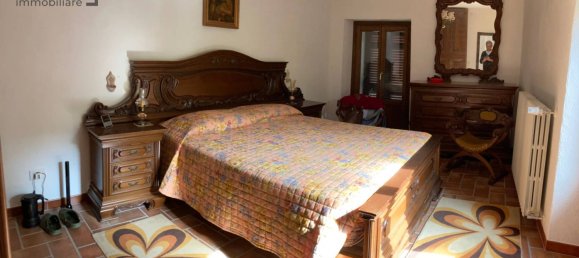 4 bedrooms House in Roccaverano, Italy No. 136533 6