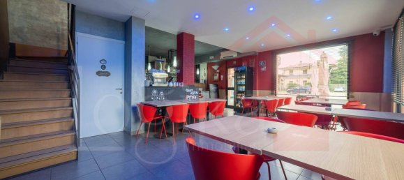 2 rooms Commercial property in Binasco, Italy No. 1621 6