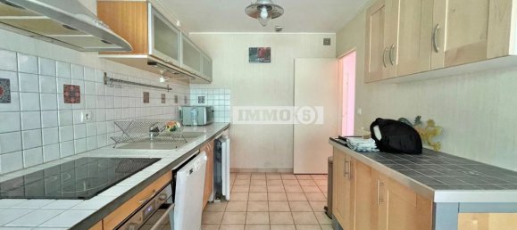 1 غرف نوم شقة في Champs-sur-Marne, France رقم 174514 3