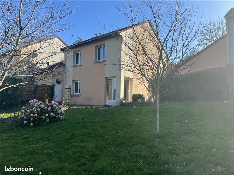 4 chambres Maison à Guéret, France No. 338944