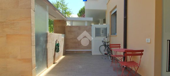 2 bedrooms Apartment in Giulianova, Italy No. 170301 2