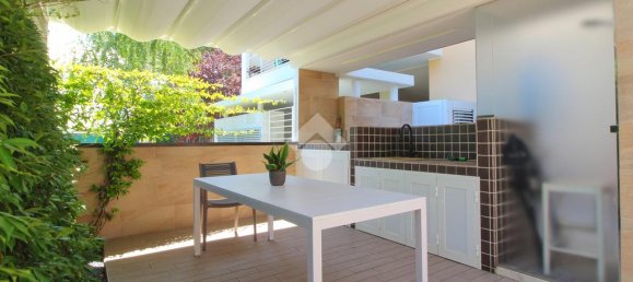 2 bedrooms Apartment in Giulianova, Italy No. 170301 9