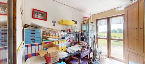 3 bedrooms House in Novara, Italy No. 105081 31