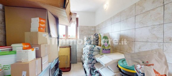 3 bedrooms House in Novara, Italy No. 105081 24