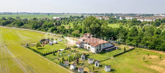 3 bedrooms House in Novara, Italy No. 105081 16