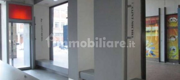 Propiedad comercial de 4 habitaciónes en Cuneo, Italy No. 207284 3