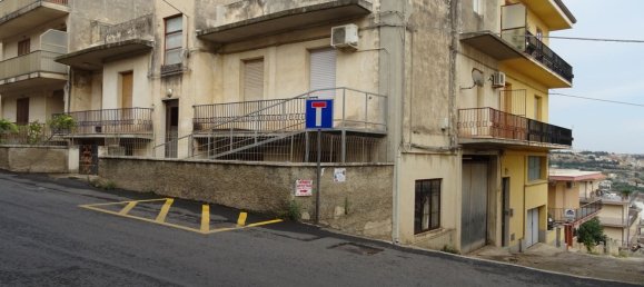 6-salle Maison à Modica, Italy No. 84011 2