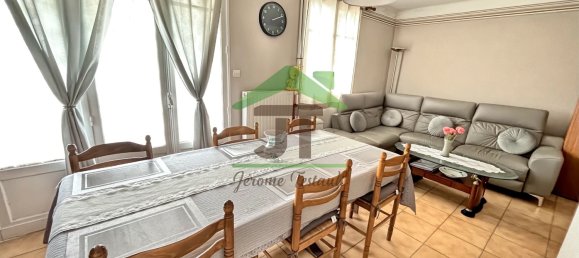 3 bedrooms House in Chateaudun, France No. 251902 3