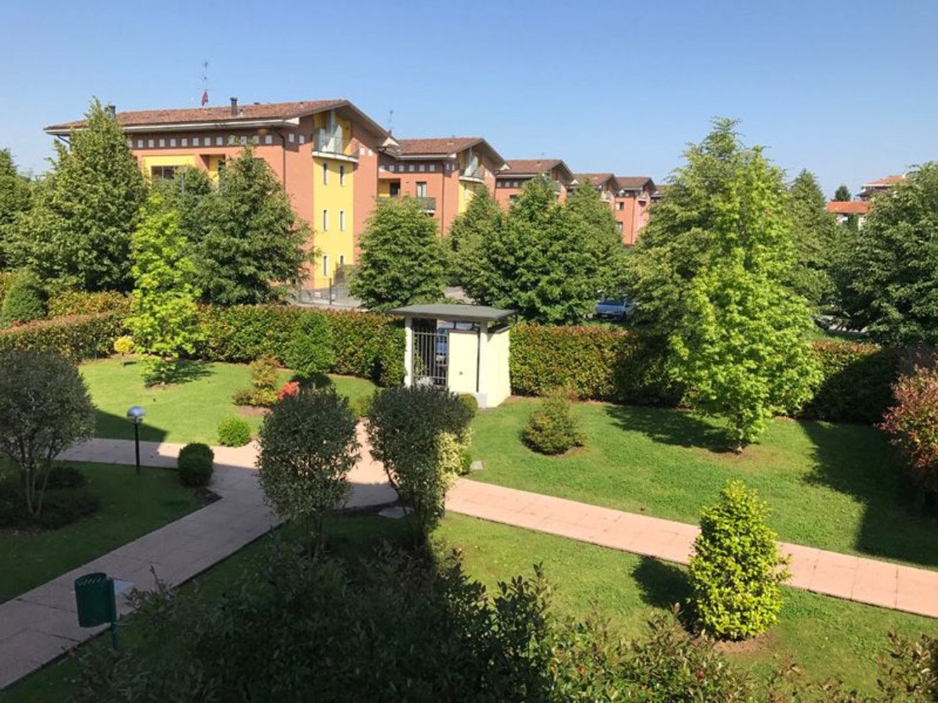 Apartamento de 2 habitaciónes en Tradate, Italy No. 11556