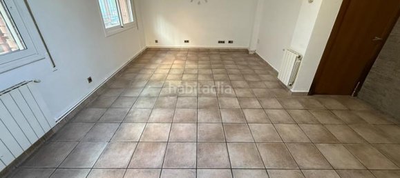 2 chambres Appartement à Cornella De Llobregat, Spain No. 144398 6