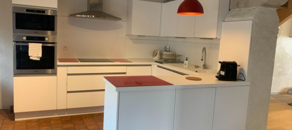 Дом с 5 спальнями в Орлеан, Франция № 337219 3