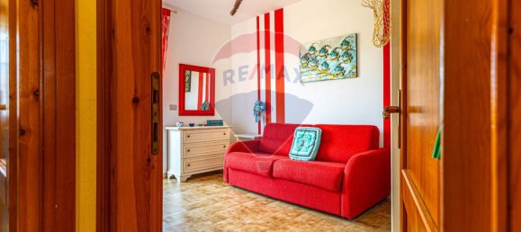 Квартира с 1 спальней в Стинтино, Италия № 142365 8