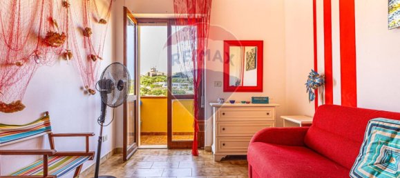 Квартира с 1 спальней в Стинтино, Италия № 142365 9