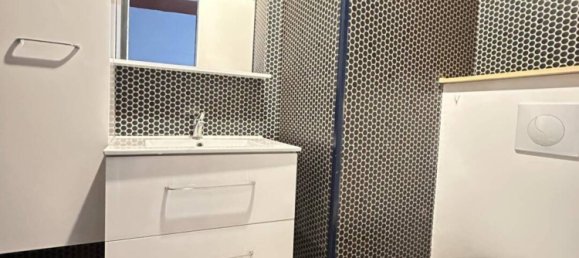 4 bedrooms House in Bievres, France No. 44440 18