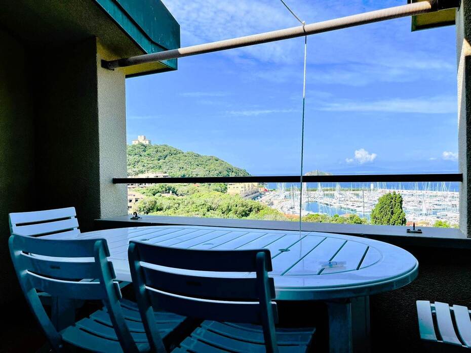 3 bedrooms Duplex in Castiglione della Pescaia, Italy No. 60247