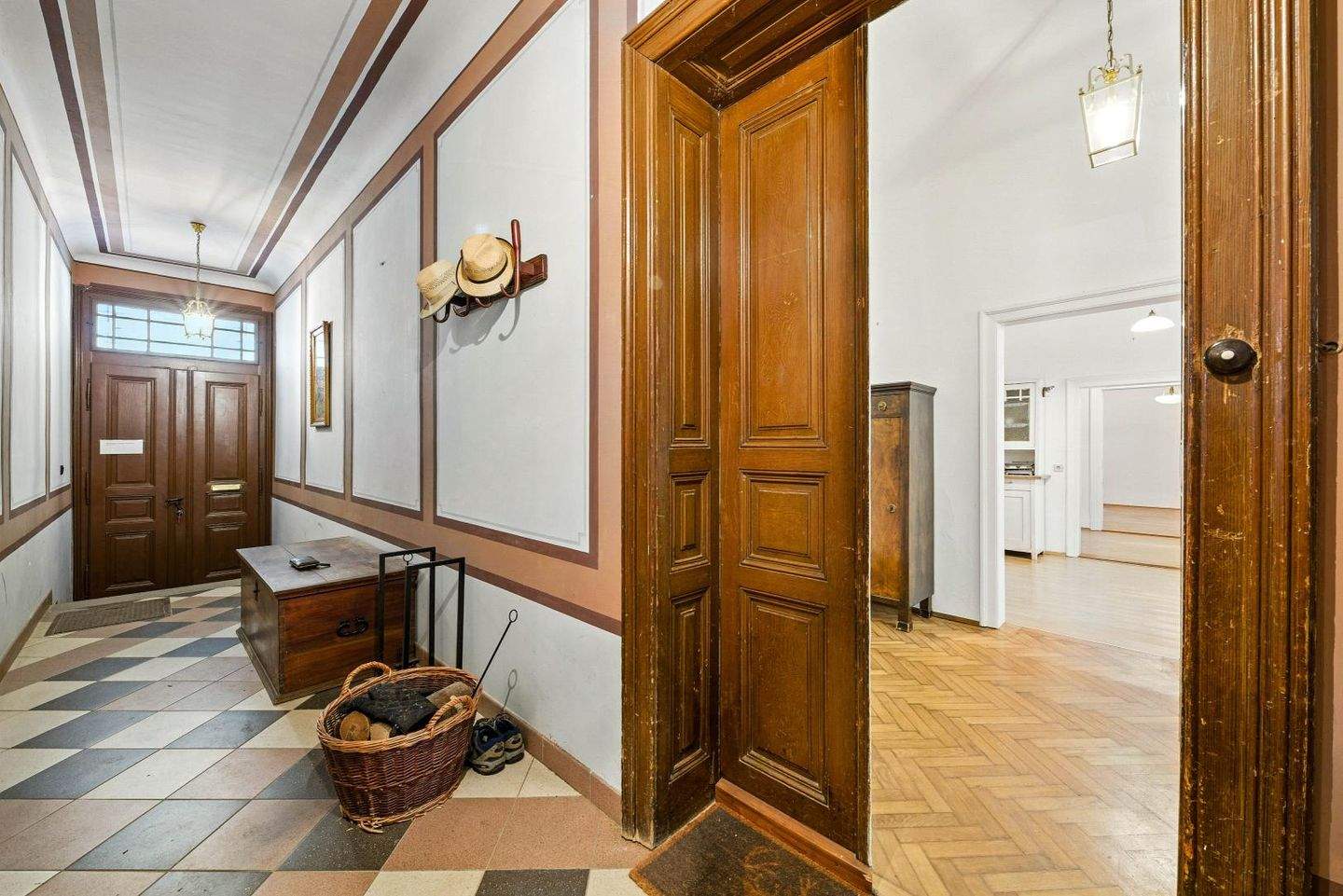 10غرفة منزل في Hollabrunn, Austria رقم 191336