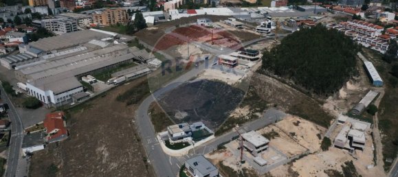 517m² Land in Lousada, Portugal No. 62414 10