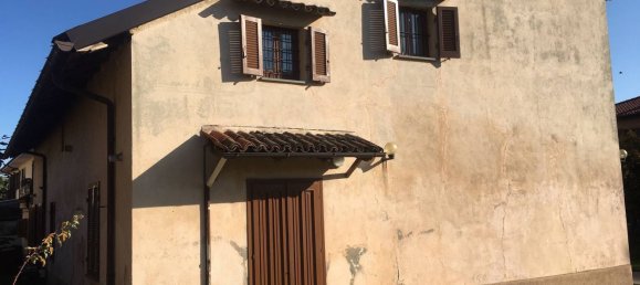 4 bedrooms House in Mede, Italy No. 365305 3