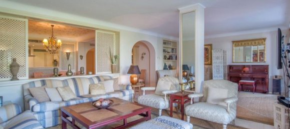 4 bedrooms Apartment in Marbella, Spain No. 102210 3