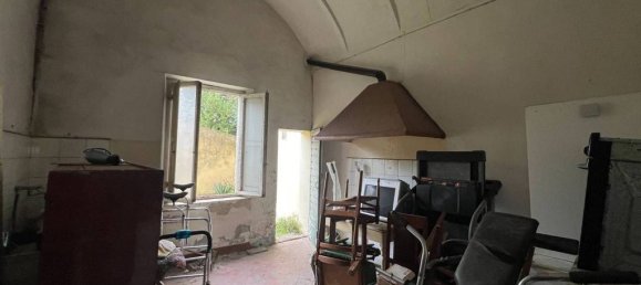 7 bedrooms Villa in Florence, Italy No. 48641 6