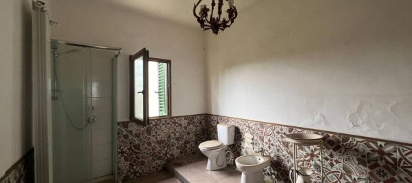 7 bedrooms Villa in Florence, Italy No. 48641 22