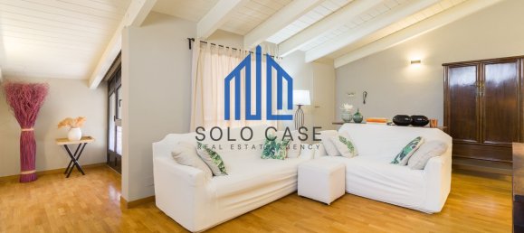 3 bedrooms Apartment in Parma, Italy No. 343546 2