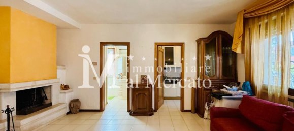 6 rooms House in Viareggio, Italy No. 278634 4