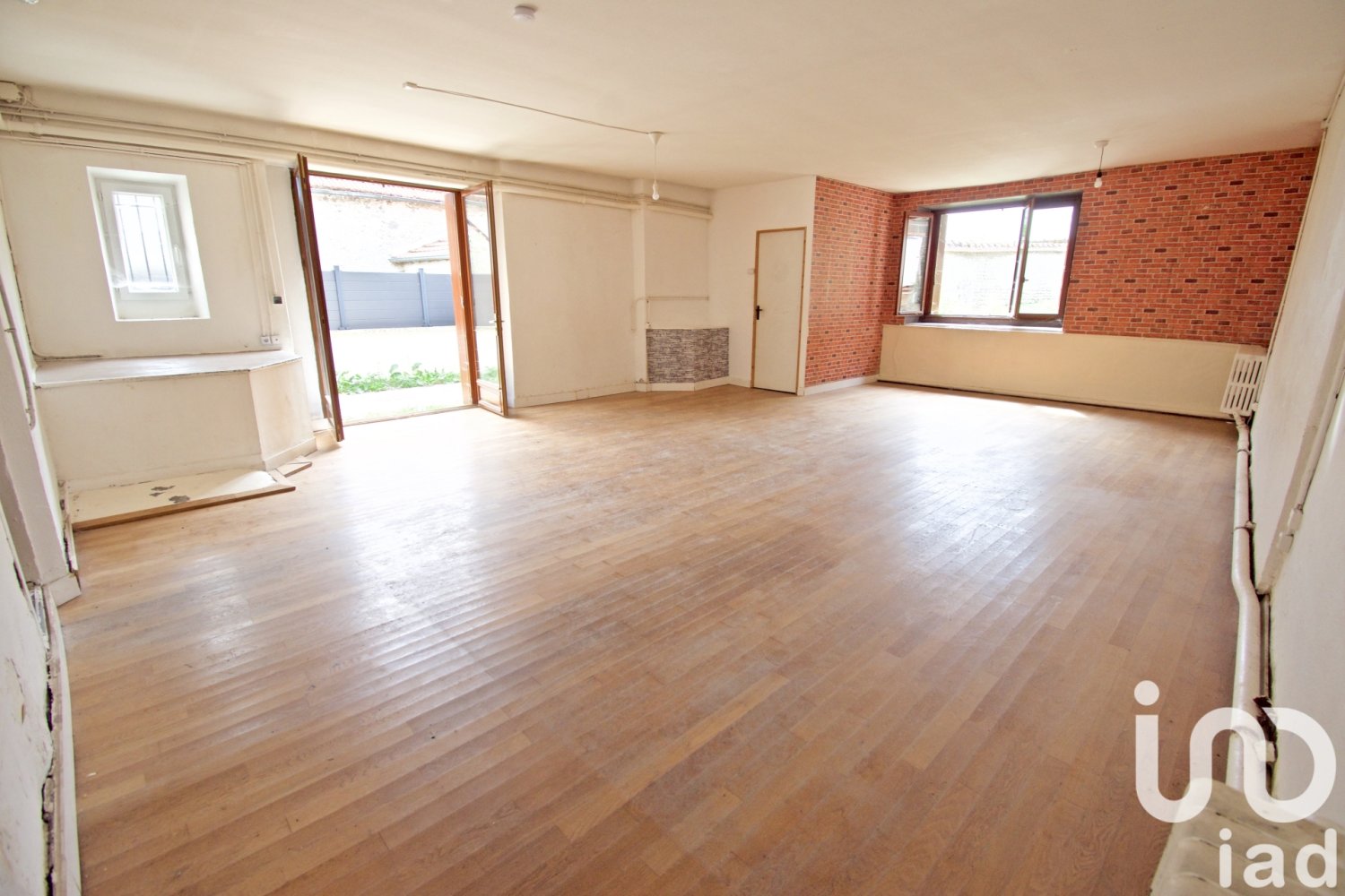 5 bedrooms House in Le Malesherbois, France No. 257009