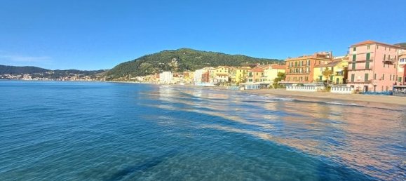 3 rooms Apartment in Alassio, Italy No. 232031 3