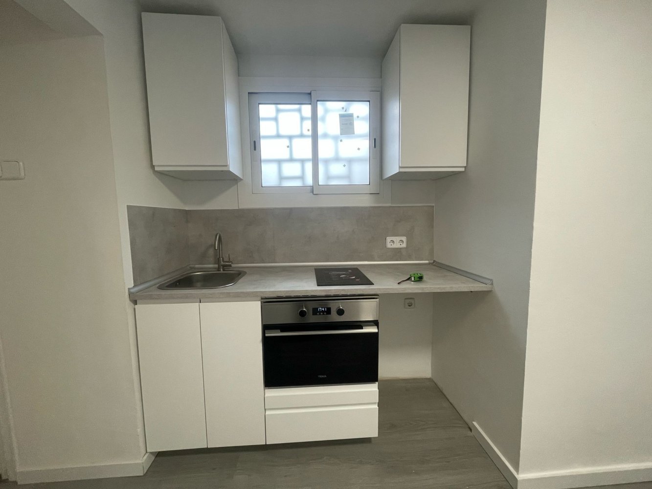 1 bedroom Penthouse in L'Hospitalet de Llobregat, Spain No. 200757