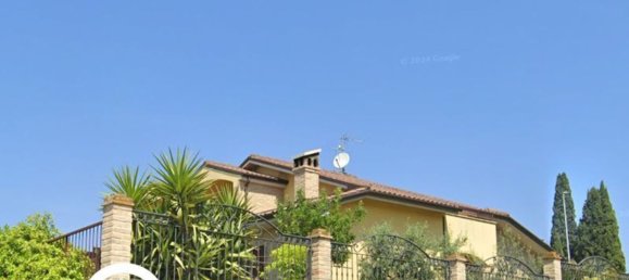 5 bedrooms House in Recanati, Italy No. 312710 2