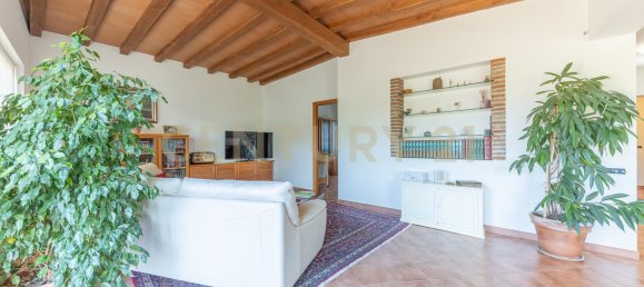 8 bedrooms House in Montalto di Castro, Italy No. 306634 36
