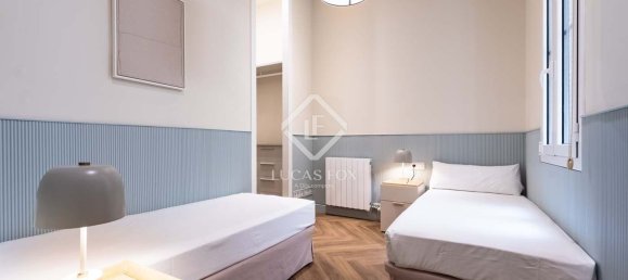 Ático de 3 dormitorios en Ciudad Vieja, Spain No. 169877 55