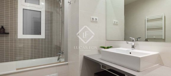 Ático de 3 dormitorios en Ciudad Vieja, Spain No. 169877 43