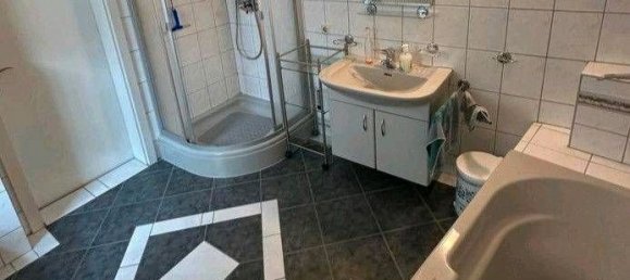 11 rooms Building in Ilm-Kreis, Germany No. 43649 9