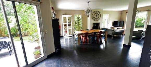 Casa de 5 dormitorios en Houilles, France No. 167613 9