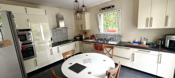 Casa de 5 dormitorios en Houilles, France No. 167613 11