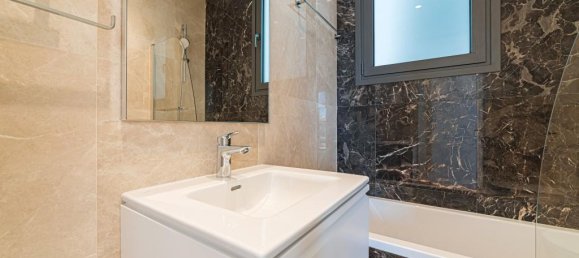 2 bedrooms Apartment in Agios Georgios, Cyprus No. 4437 7