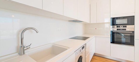 2 bedrooms Apartment in Agios Georgios, Cyprus No. 4437 13