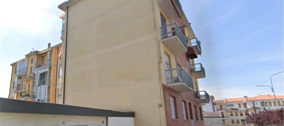 Apartamento T3 em Trino, Italy N.º 381615 11
