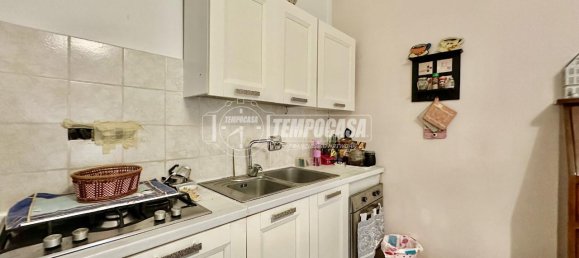 2-salle Appartement à Turin, Italy No. 26366 4