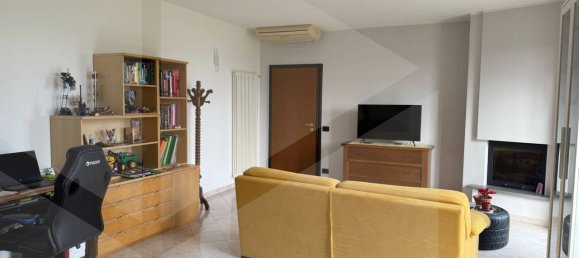 Квартира с 2 спальнями в Кастельнуово Рангоне, Италия № 18950 3