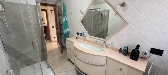 Квартира с 2 спальнями в Кастельнуово Рангоне, Италия № 18950 13