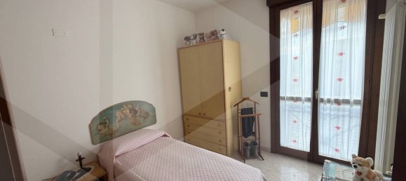 Квартира с 2 спальнями в Кастельнуово Рангоне, Италия № 18950 8