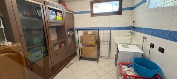 Квартира с 2 спальнями в Кастельнуово Рангоне, Италия № 18950 17