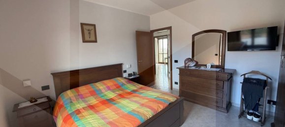 Квартира с 2 спальнями в Кастельнуово Рангоне, Италия № 18950 11